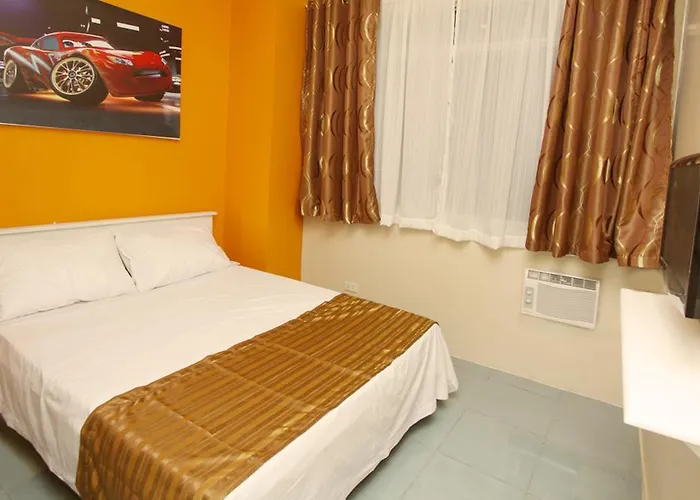 Hostel Tr3ats