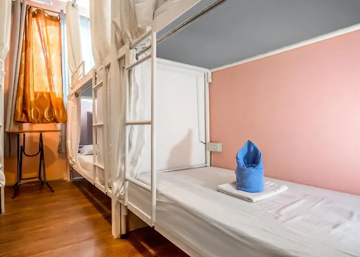 Tr3ats Hostel Cebu